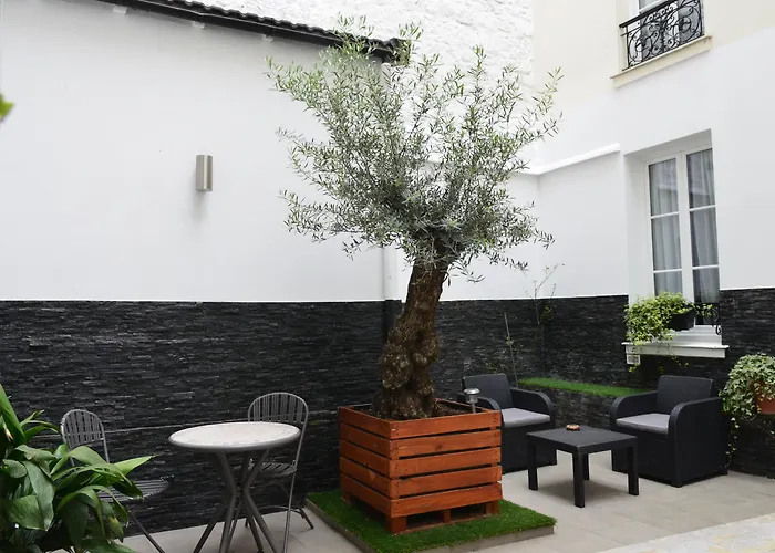 Le TwelveHotel Parigi